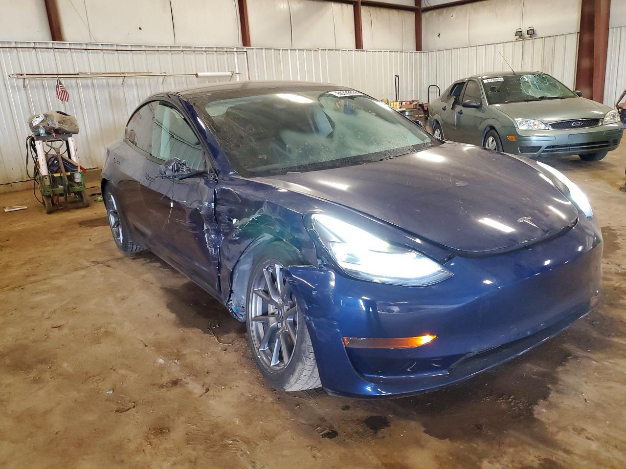 2021 Tesla Model 3 - Image 4