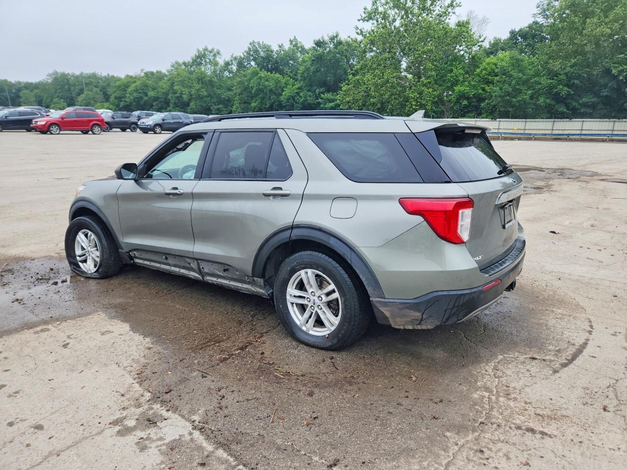 2020 Ford Explorer Xlt - Image 2
