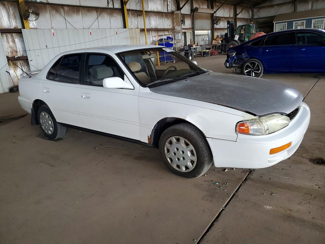 1996 Toyota Camry Le - Фото 4