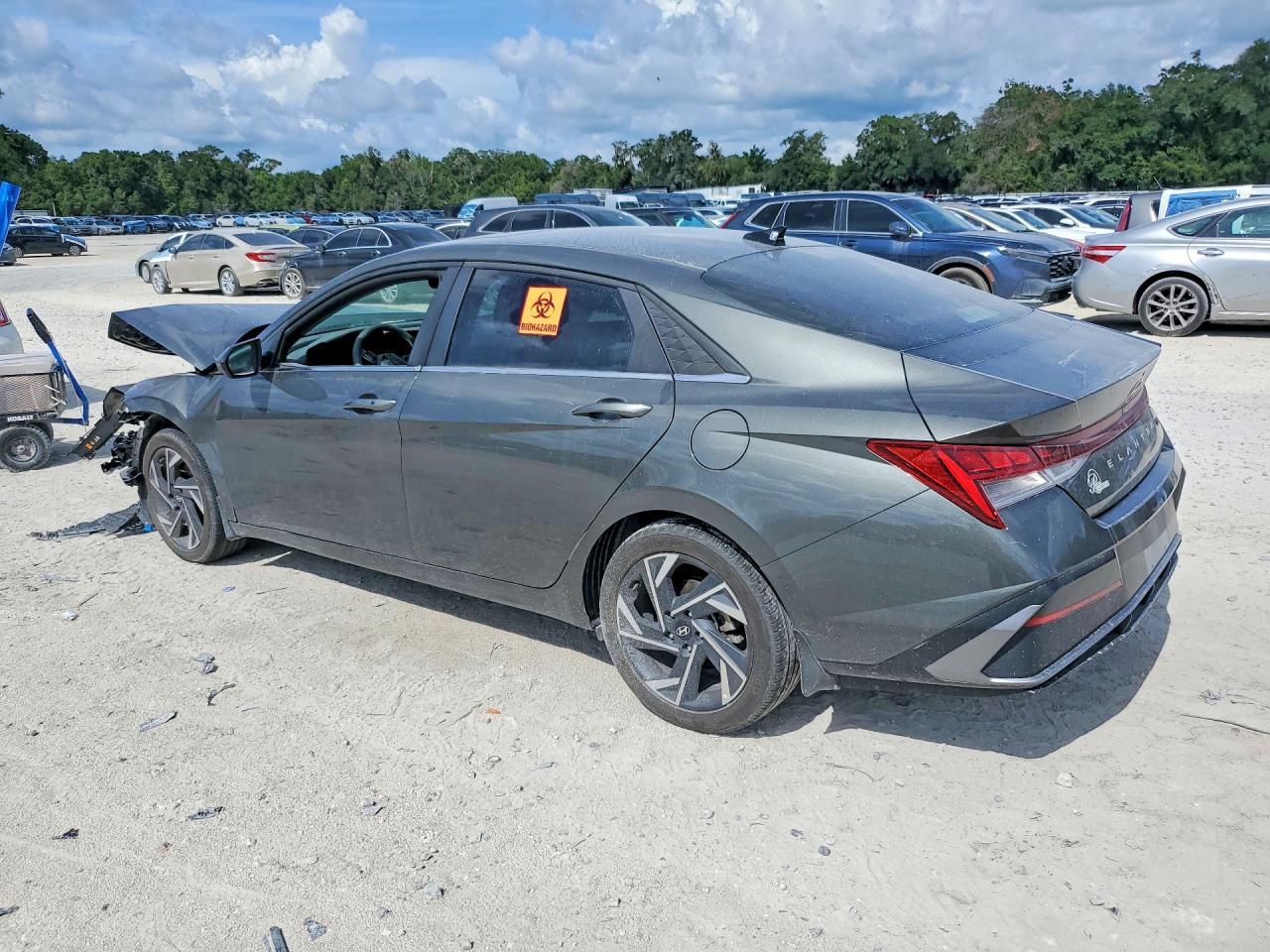 2024 Hyundai Elantra Sel - Image 2