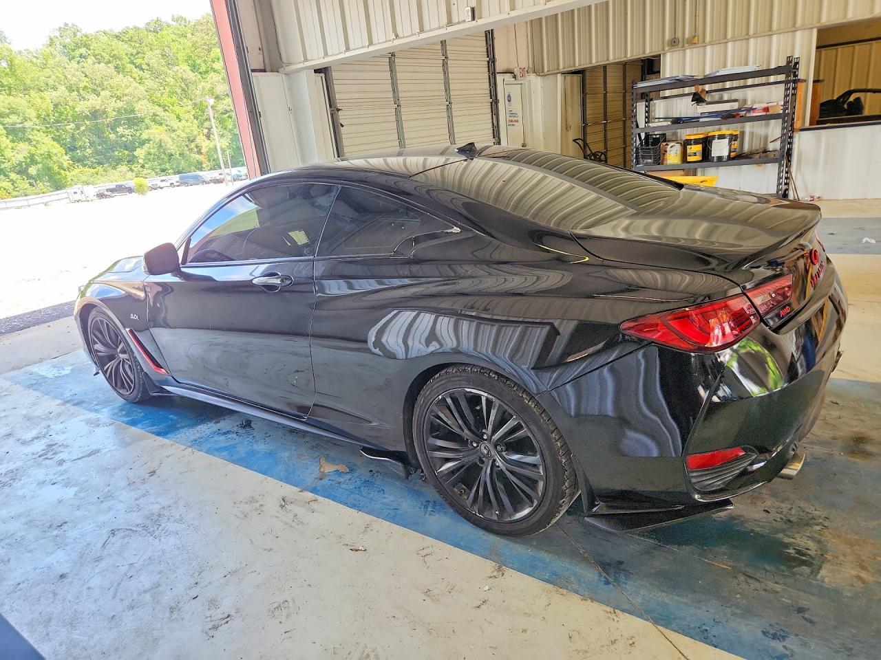 2018 Infiniti Q60 3.0T Luxe - Фото 2