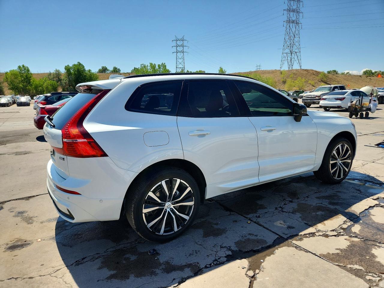 2025 Volvo Xc60 Plus - Фото 3