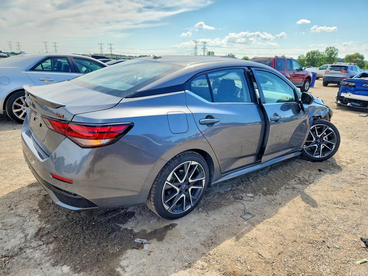 2024 Nissan Sentra Sr - Image 3
