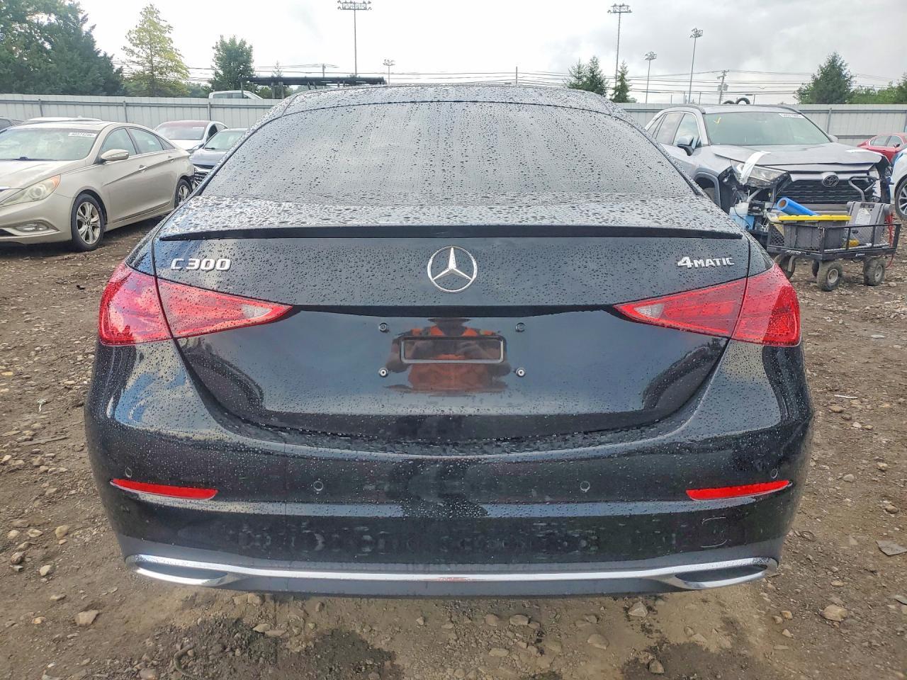 2026 Mercedes-Benz C 300 4Matic - Image 6