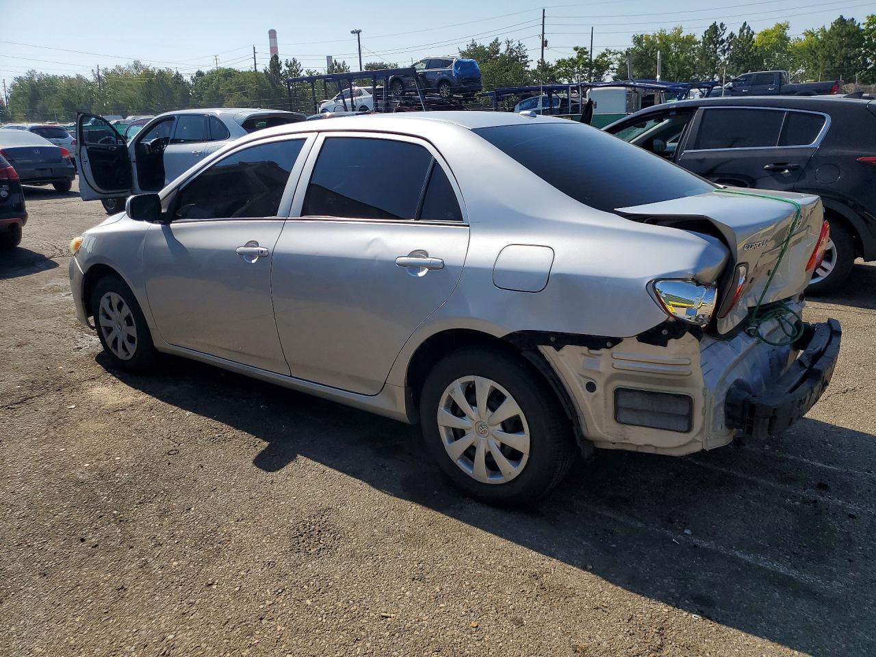 2010 Toyota Corolla Le - Фото 2