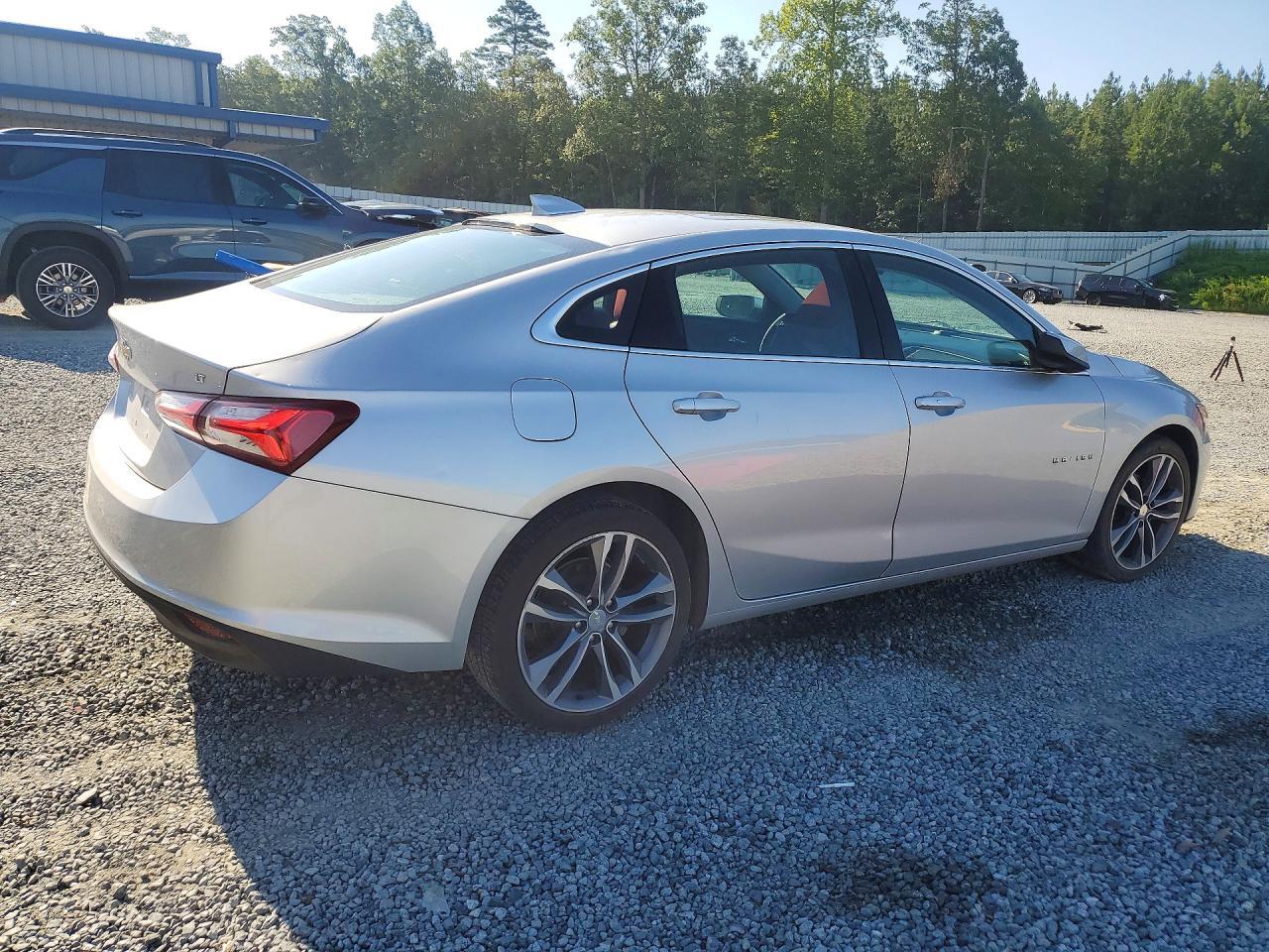 2021 Chevrolet Malibu Lt - Фото 3