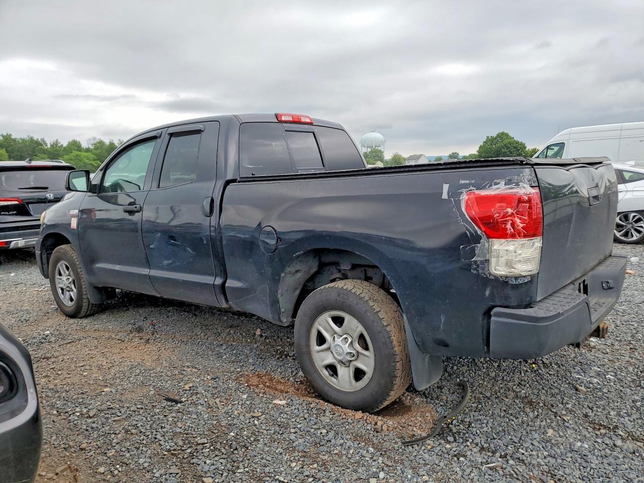 2011 Toyota Tundra Double Cab Sr5 - Фото 2