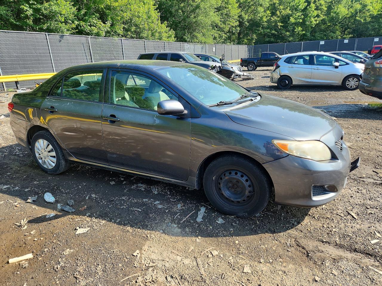 2010 Toyota Corolla Le - Фото 4
