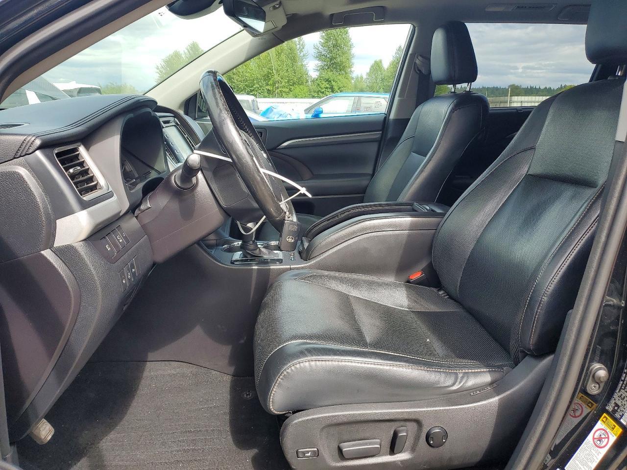 2018 Toyota Highlander Hybrid Limited Platinum - Image 7
