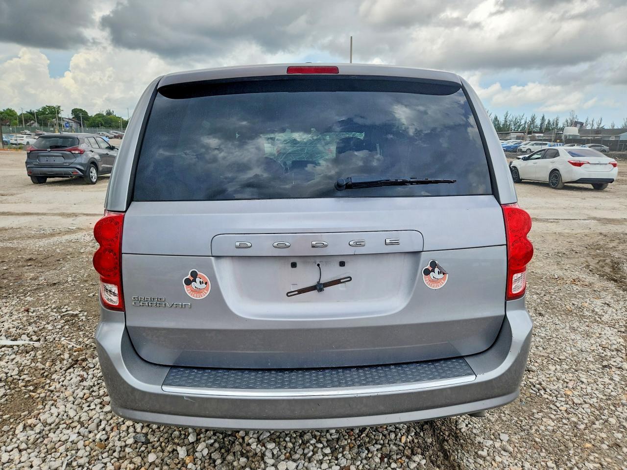 2017 Dodge Grand Caravan Se - Image 6
