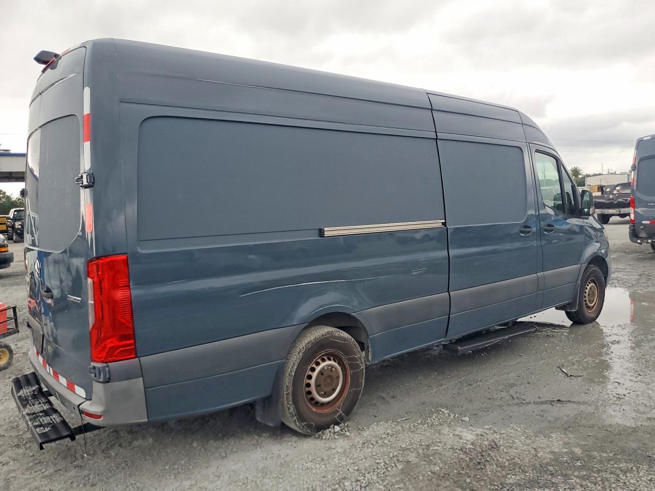 2019 Mercedes-Benz Sprinter 2500/3500 Delivery Van - Image 3