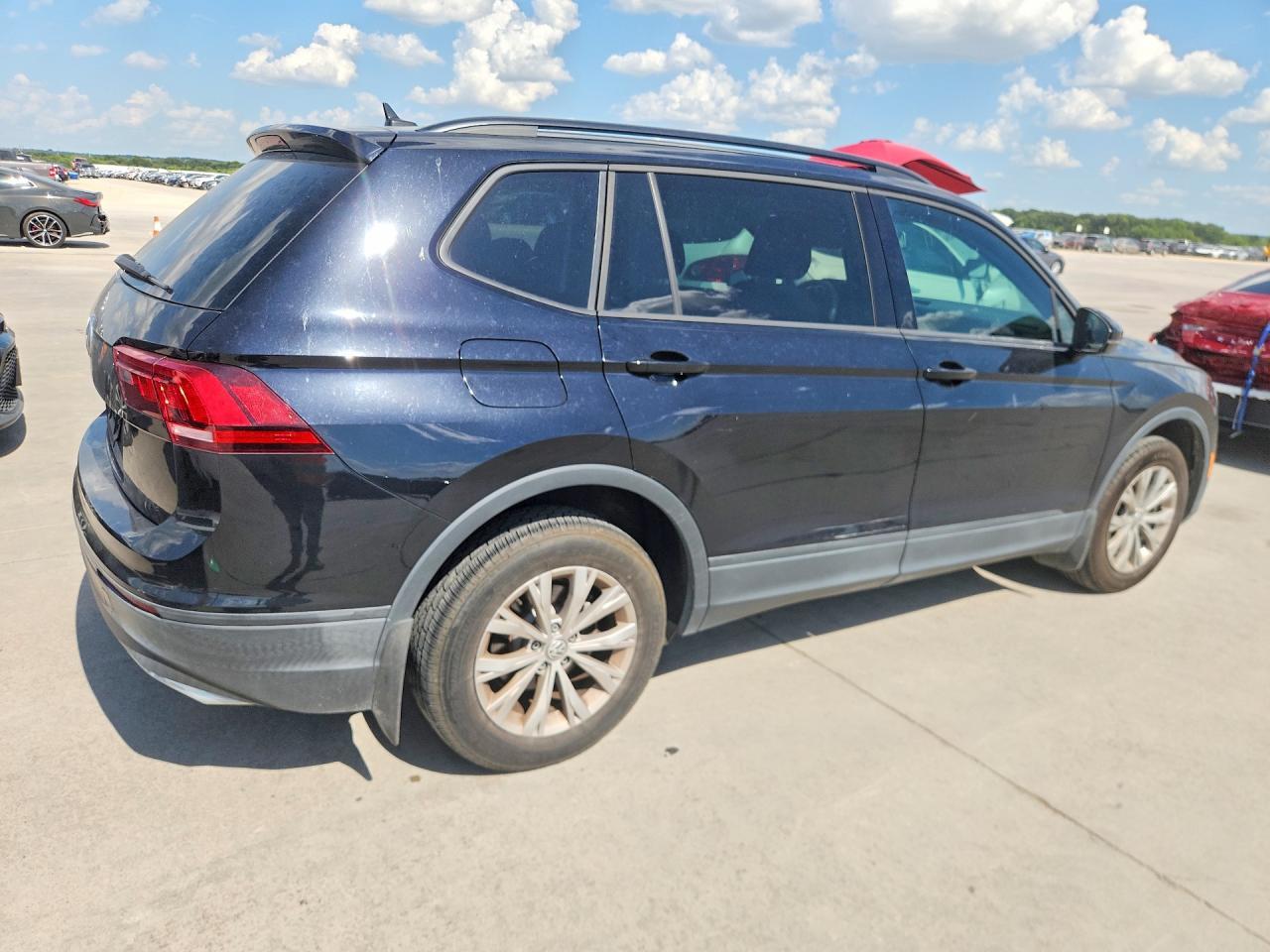 2020 Volkswagen Tiguan S - Фото 3