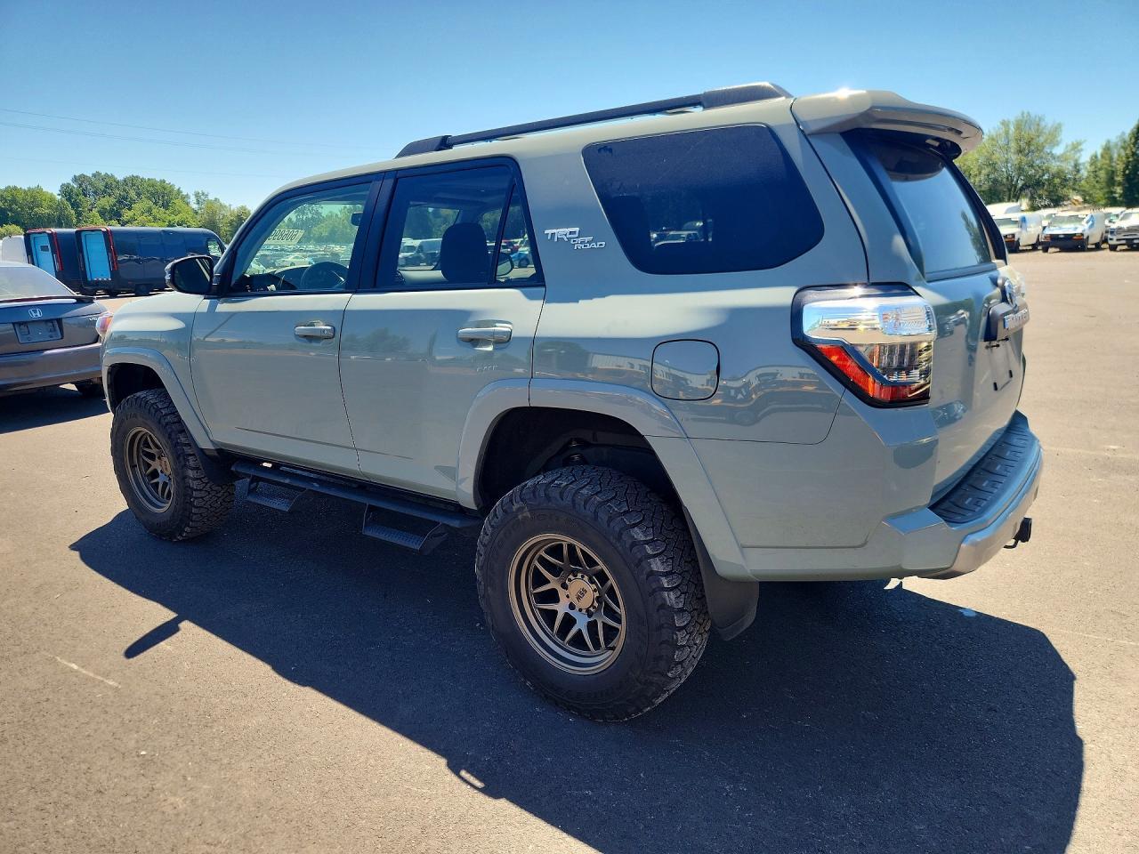 2023 Toyota 4Runner Trd Off-Road Premium - Image 2