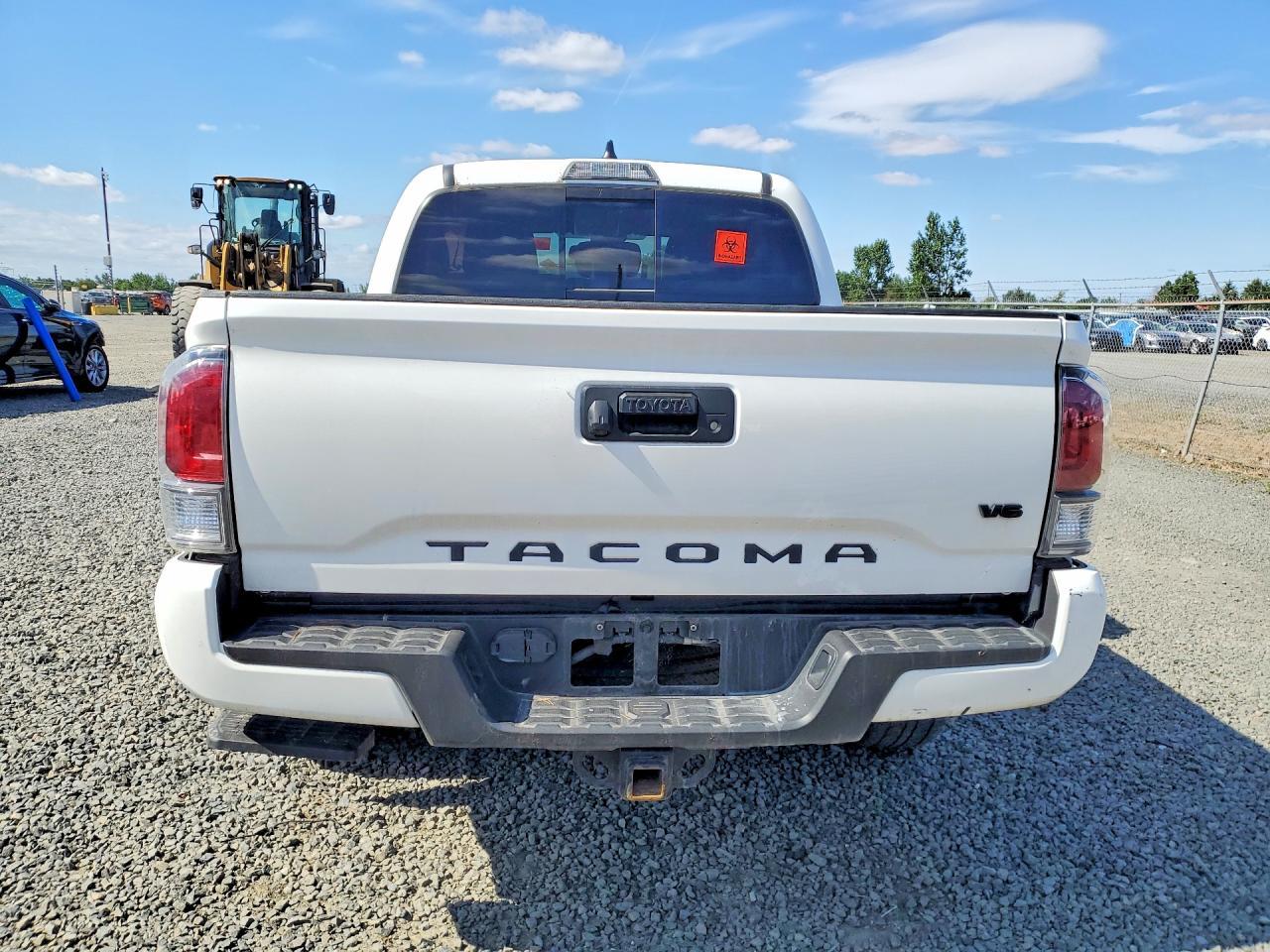 2023 Toyota Tacoma Trd Sport - Image 6
