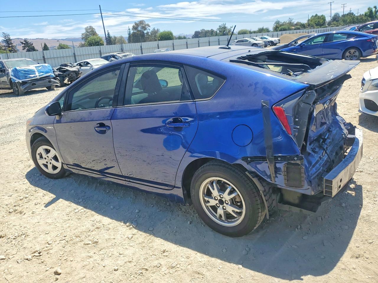 2010 Toyota Prius Iv - Фото 2
