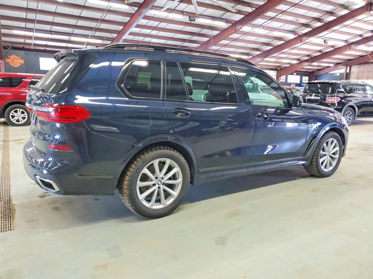 2019 BMW X7 xDrive50I - Image 3