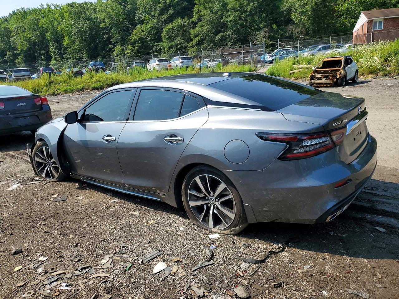 2022 Nissan Maxima - Image 2