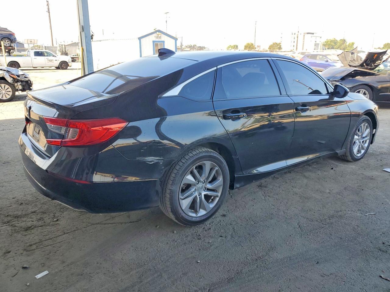 2019 Honda Accord Lx - Фото 3