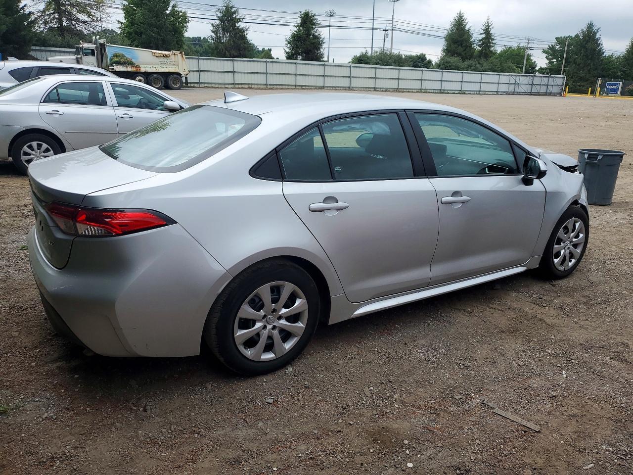 2025 Toyota Corolla Le - Фото 3