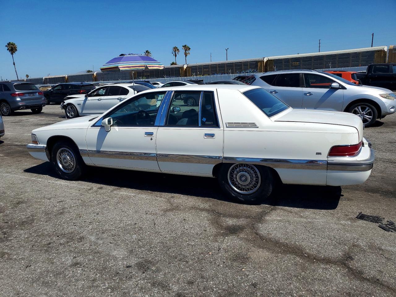 1992 Buick Roadmaster Limited - Image 2