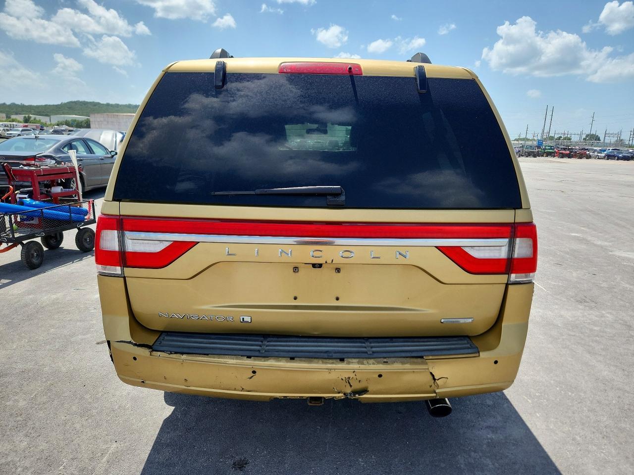 2016 Lincoln Navigator L Select - Image 6