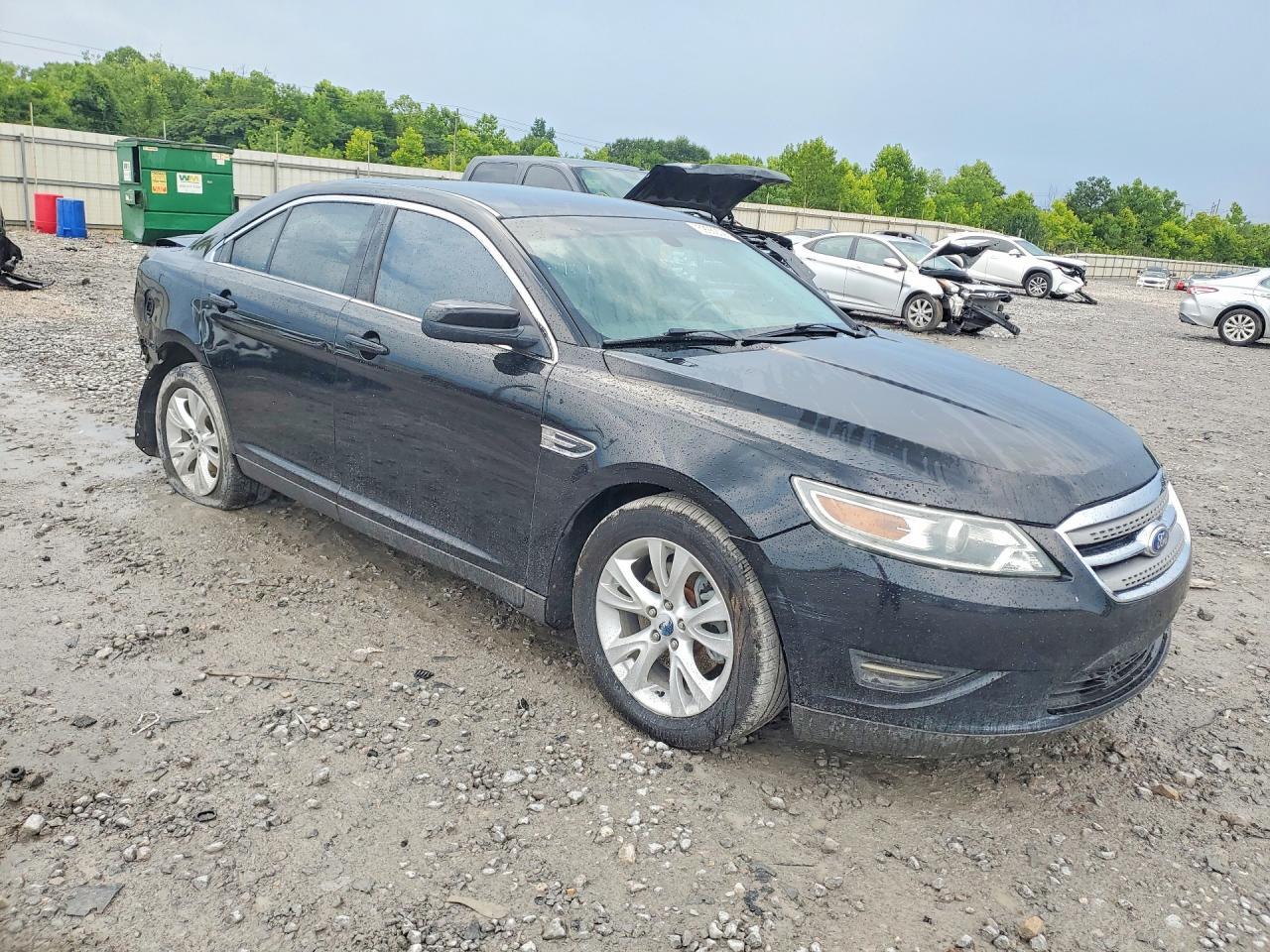 2011 Ford Taurus - Image 4