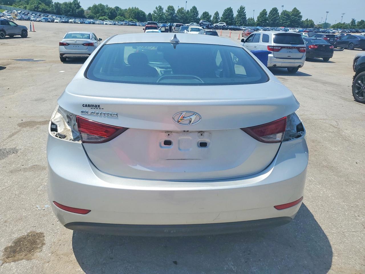 2016 Hyundai Elantra Se - Фото 6