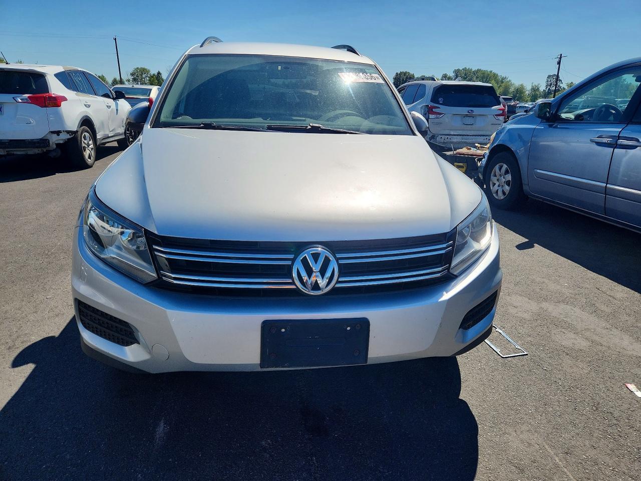 2017 Volkswagen Tiguan S - Фото 5