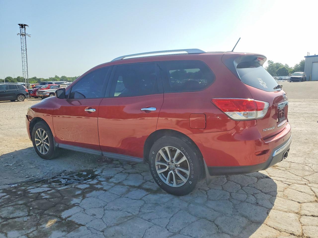 2014 Nissan Pathfinder Sv - Фото 2
