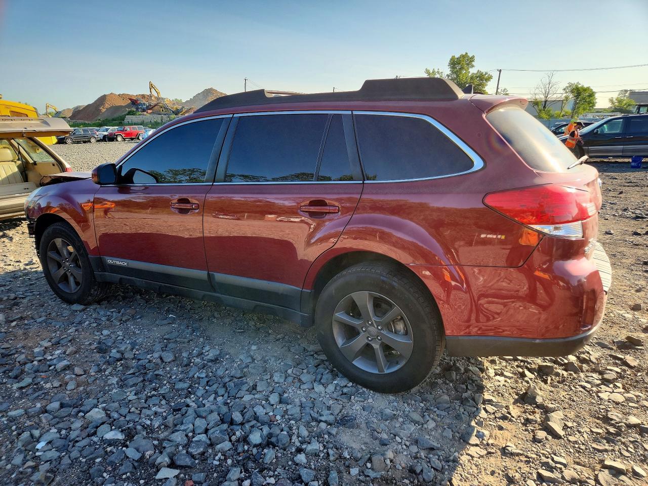 2014 Subaru Outback 3.6R Limited - Фото 2