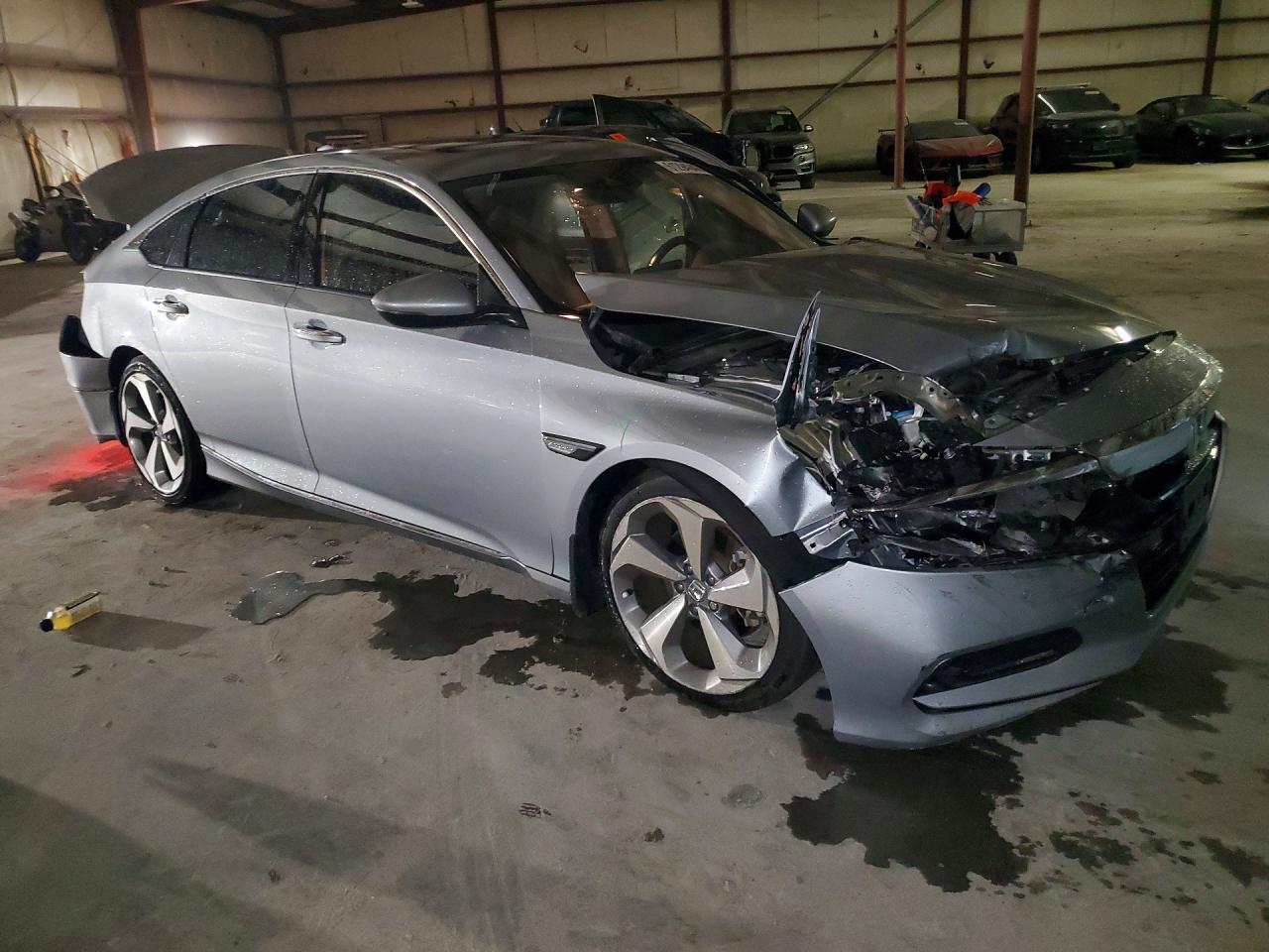 2018 Honda Accord Touring - Фото 4