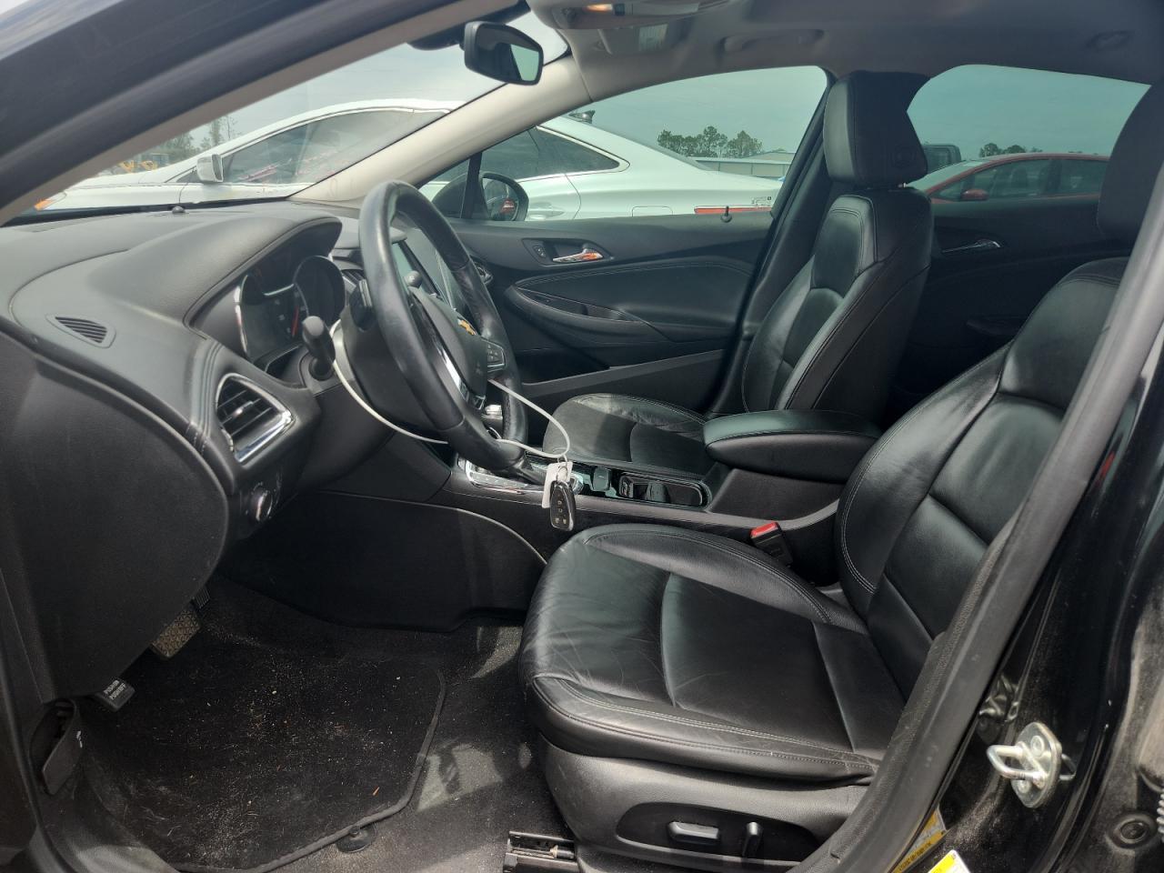 2018 Chevrolet Cruze Premier - Image 7