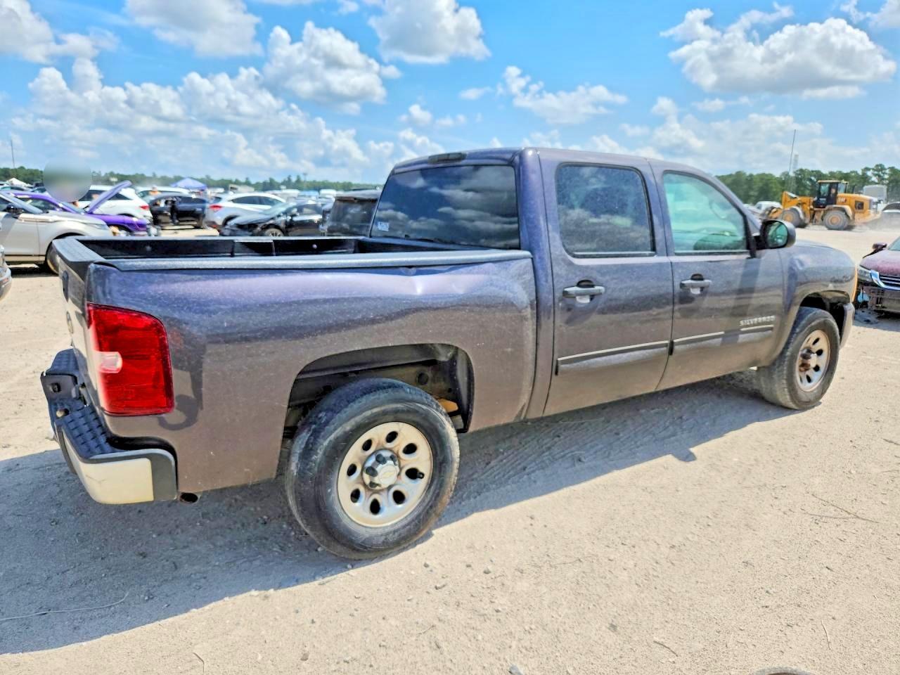 2010 Chevrolet Silverado C1500 Lt - Image 3