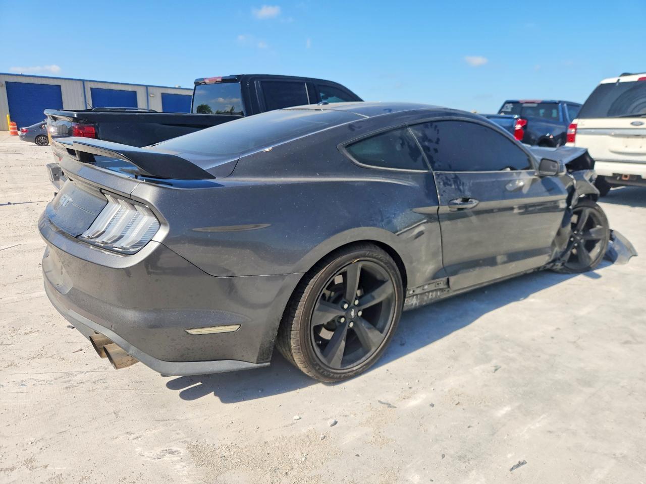 2018 Ford Mustang Gt - Фото 3