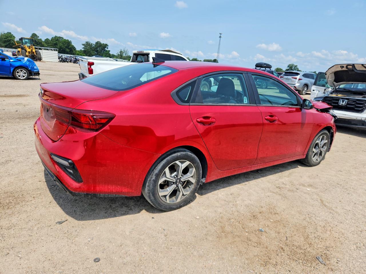 2020 Kia Forte Lxs - Фото 3