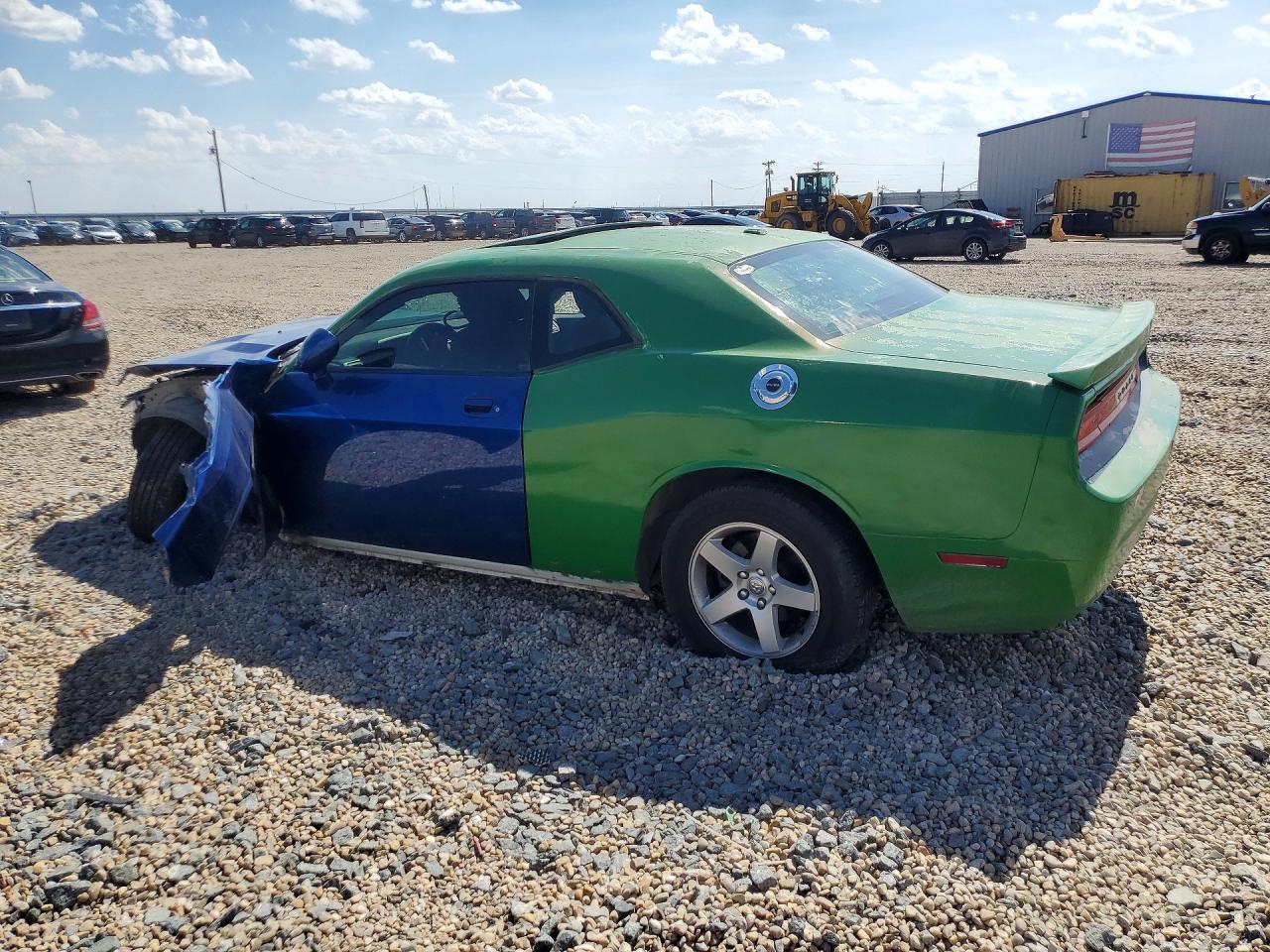 2009 Dodge Challenger Se - Image 2