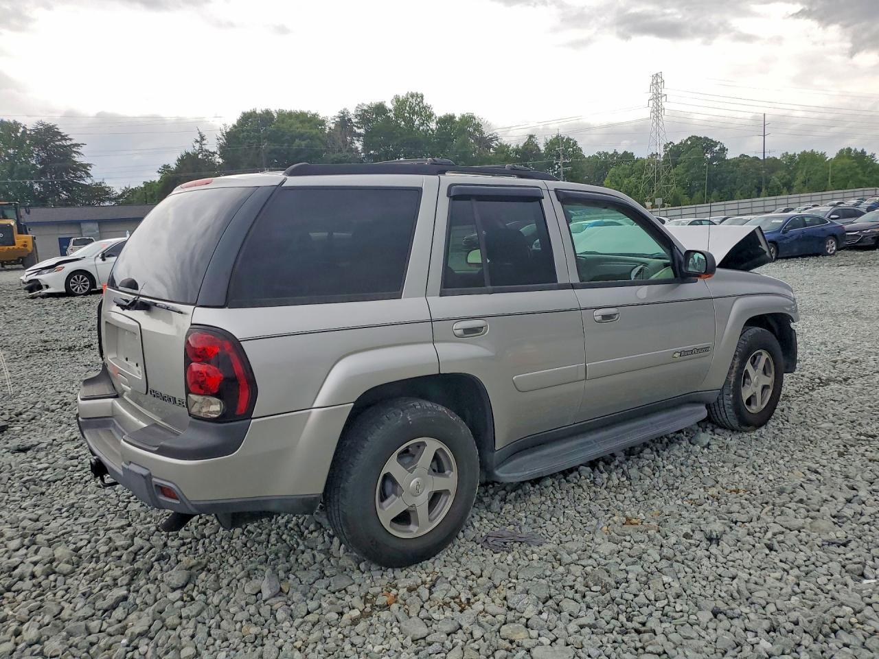 2004 Chevrolet Trailblazer Ls/Lt - Image 3