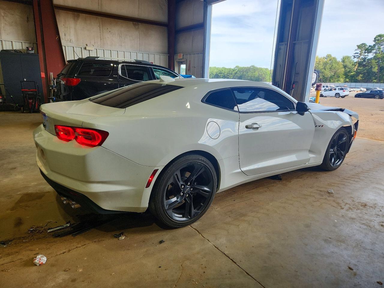 2021 Chevrolet Camaro Lz - Фото 3