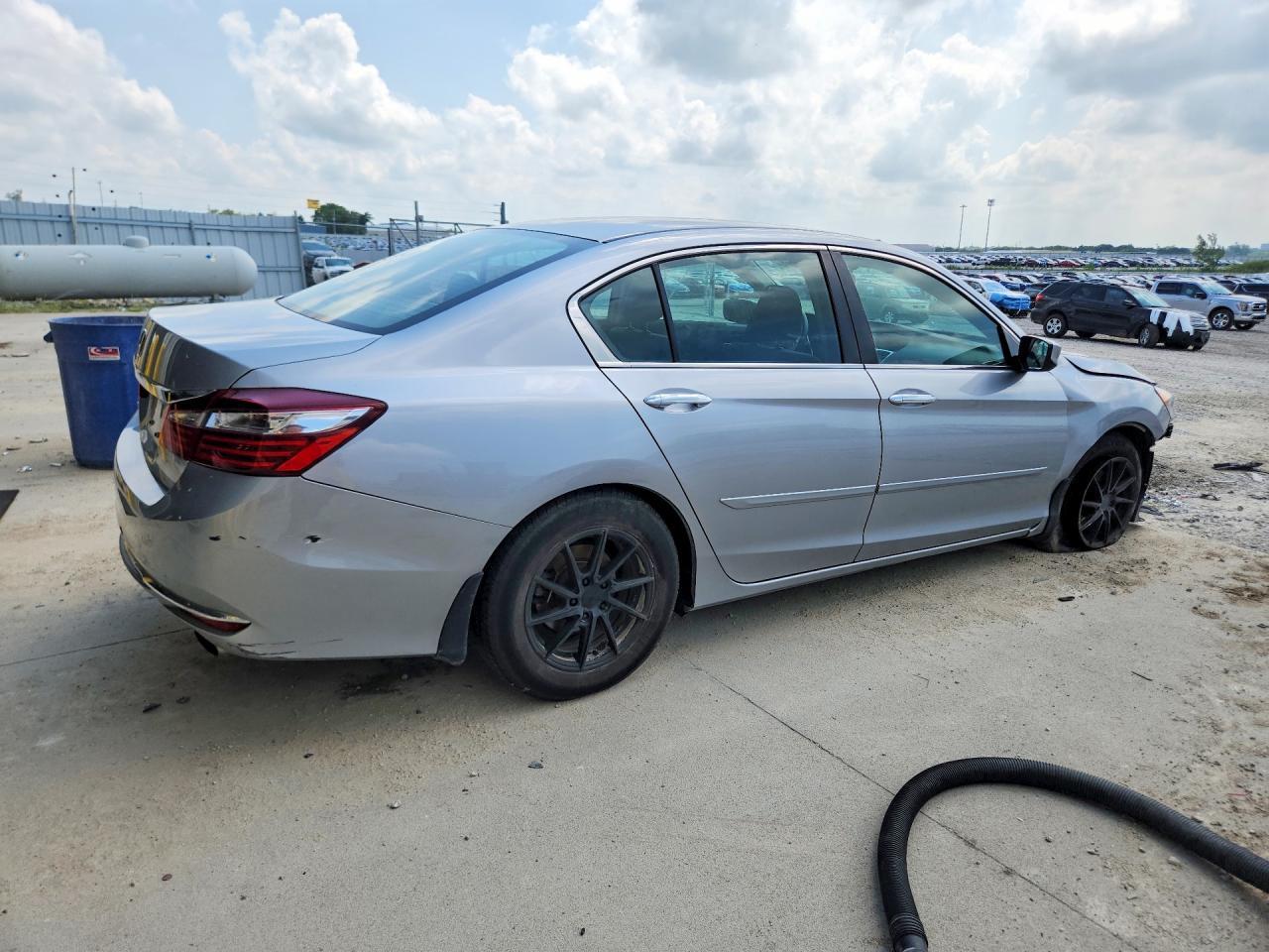 2017 Honda Accord Lx - Фото 3