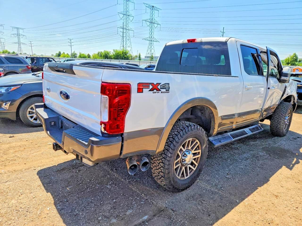 2019 Ford F250 Super Duty - Фото 3