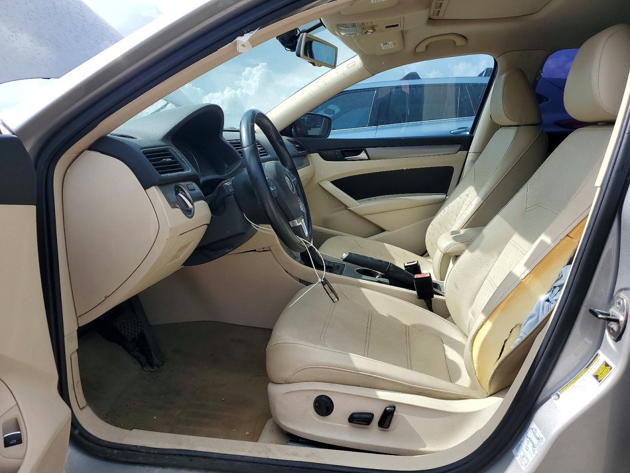 2014 Volkswagen Passat Se - Image 7