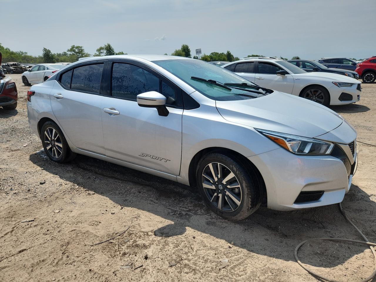 2021 Nissan Versa Sv - Image 4