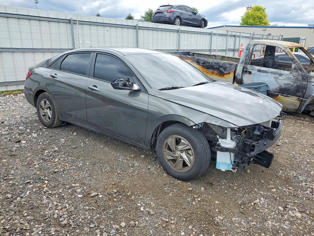 2026 Hyundai Elantra Se - Фото 4