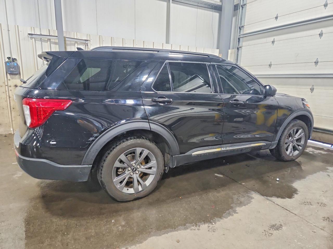 2020 Ford Explorer Xlt - Фото 3