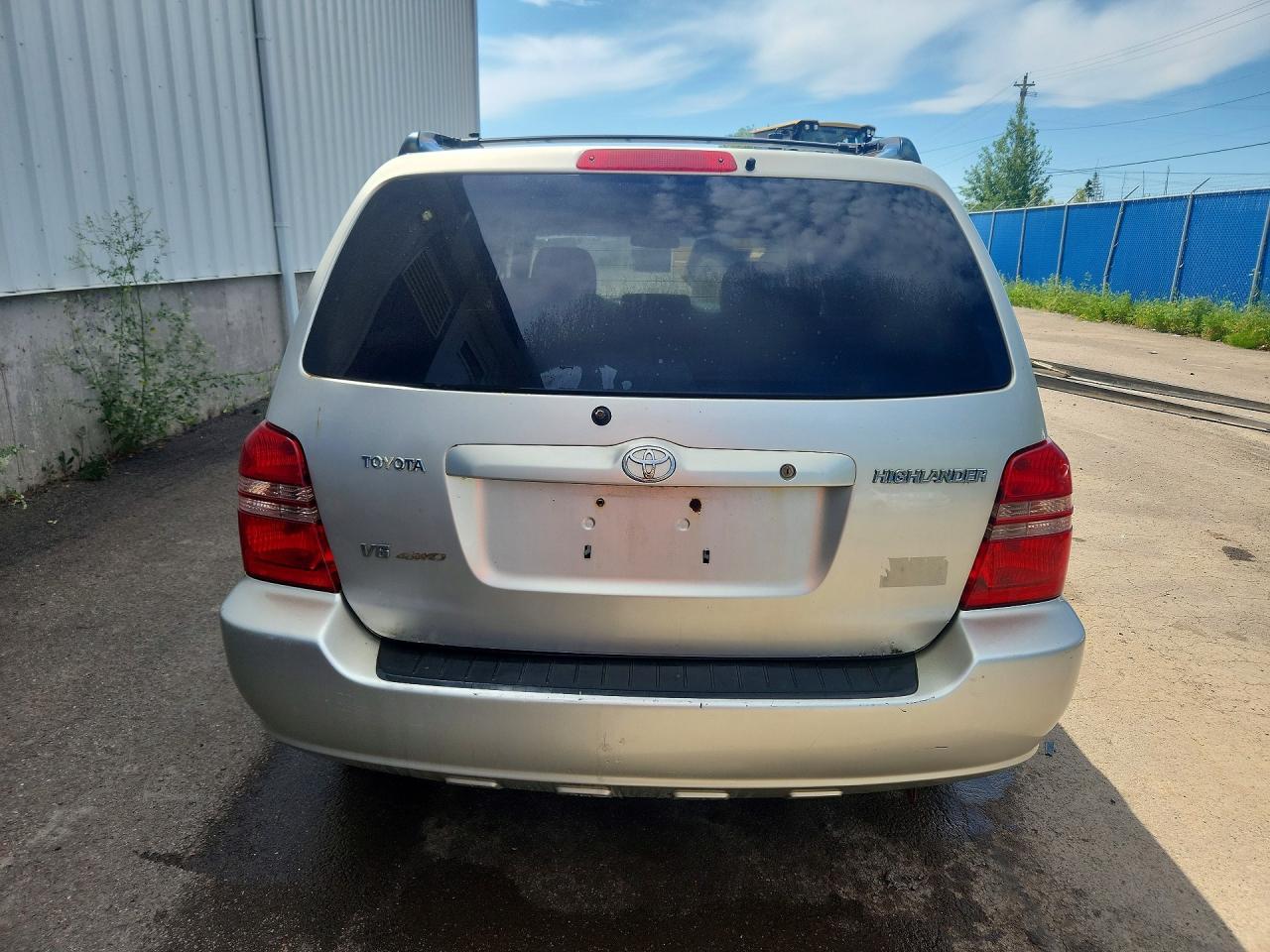 2003 Toyota Highlander Limited - Image 6