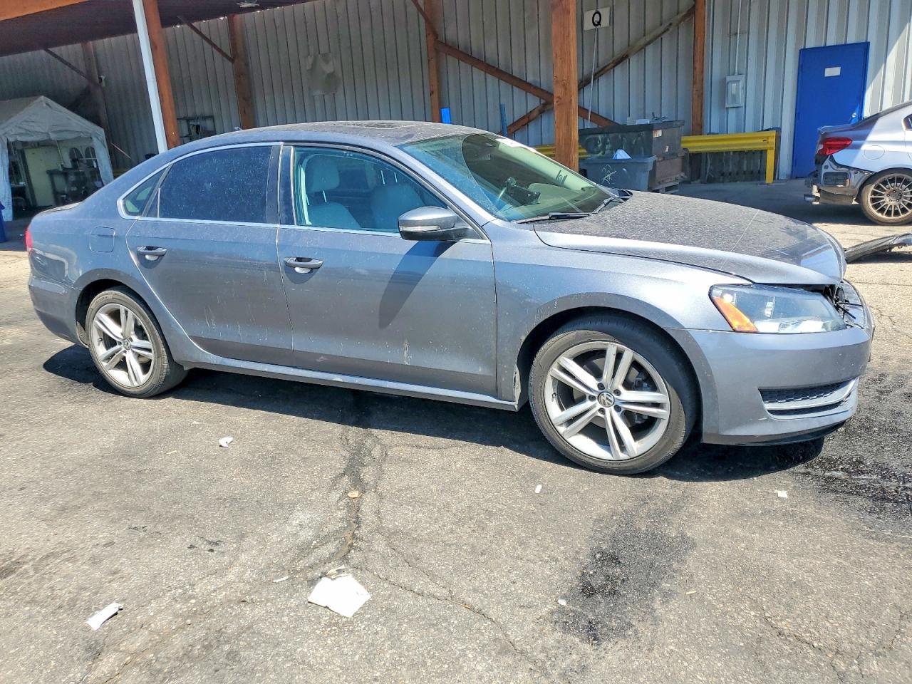 2014 Volkswagen Passat Se - Image 4