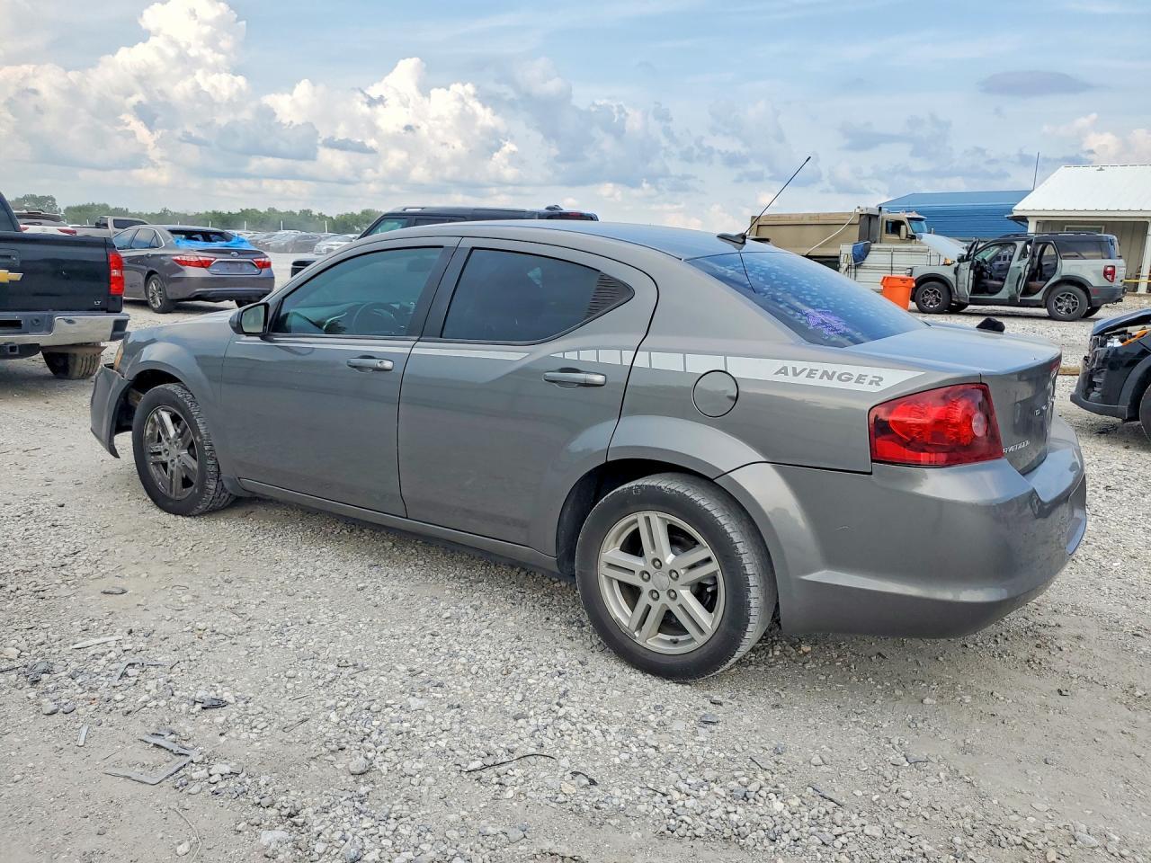 2012 Dodge Avenger Sxt - Фото 2