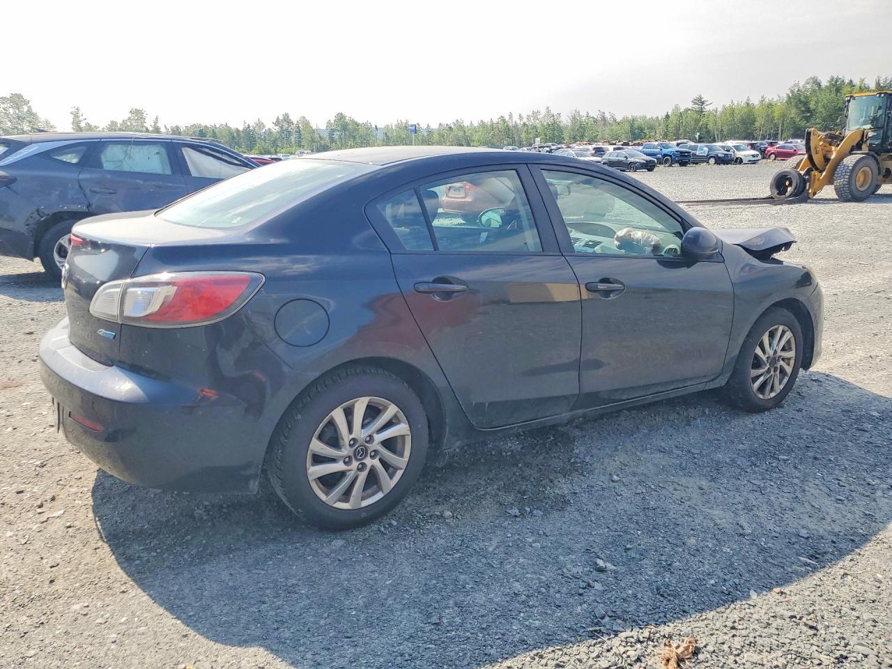 2013 Mazda 3 I - Фото 3