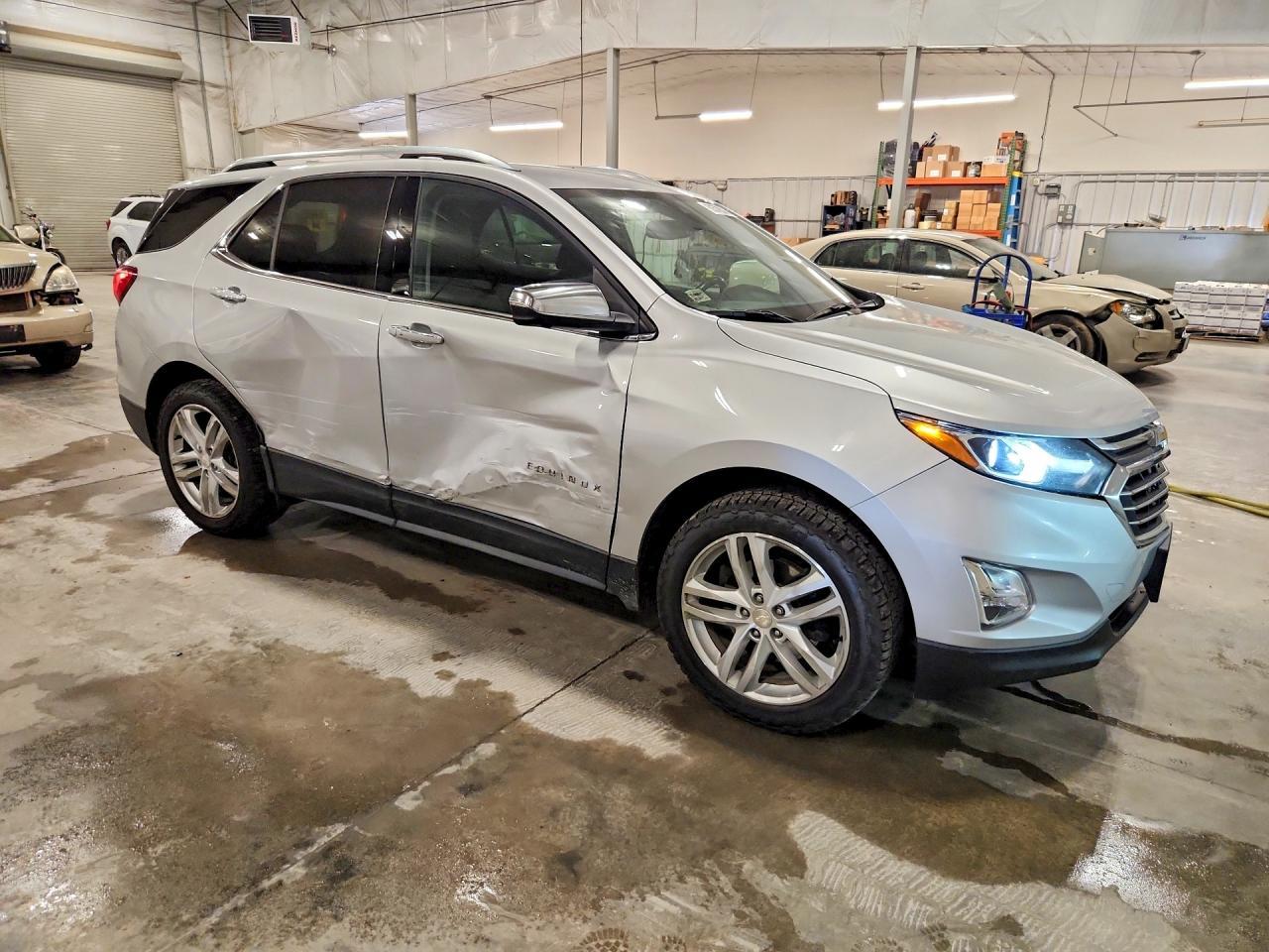 2020 Chevrolet Equinox Premier - Image 4