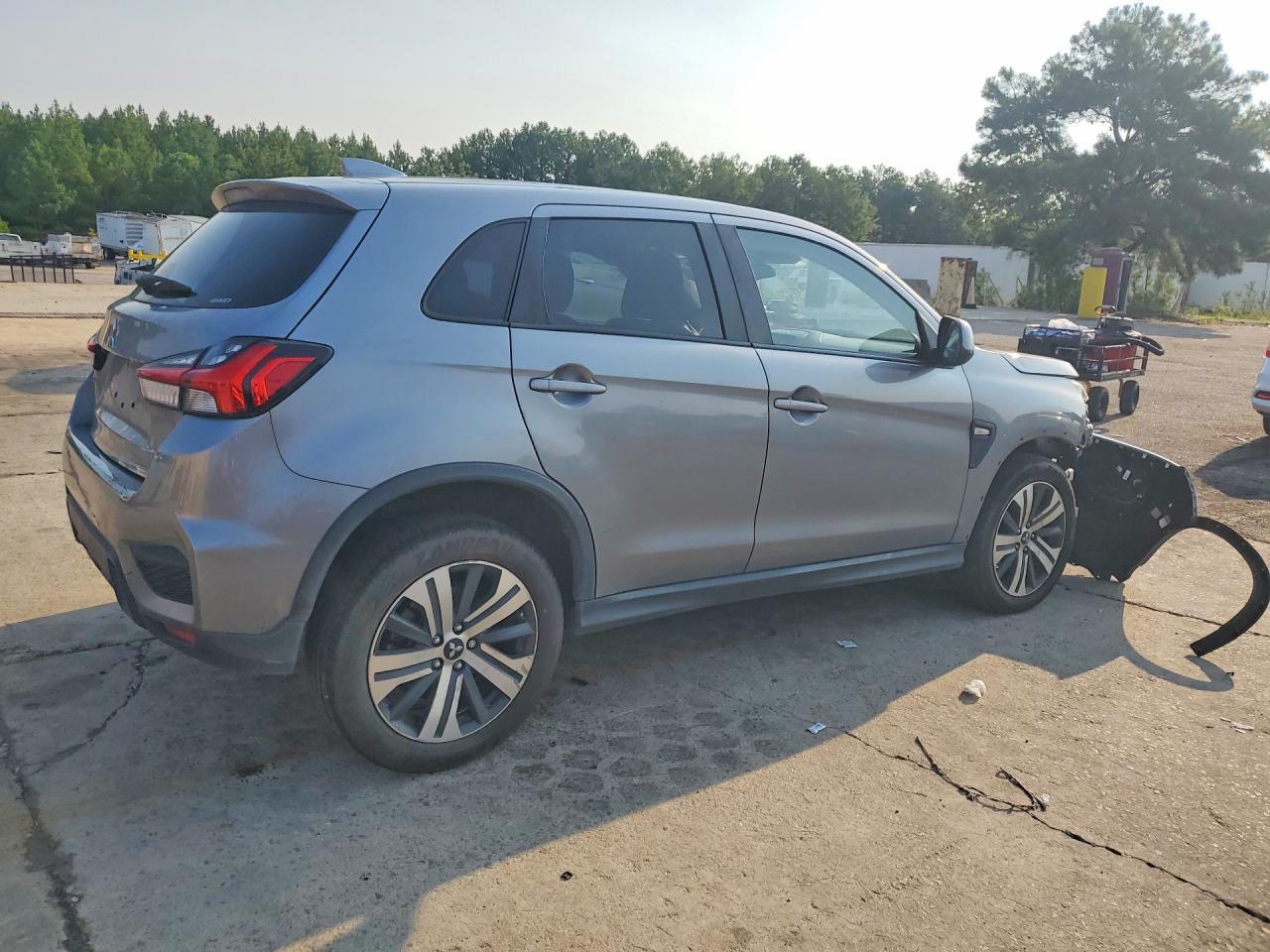 2024 Mitsubishi Outlander Sport S/Se - Фото 3